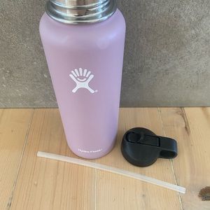 40oz Lavender Hydroflask with Straw Lid